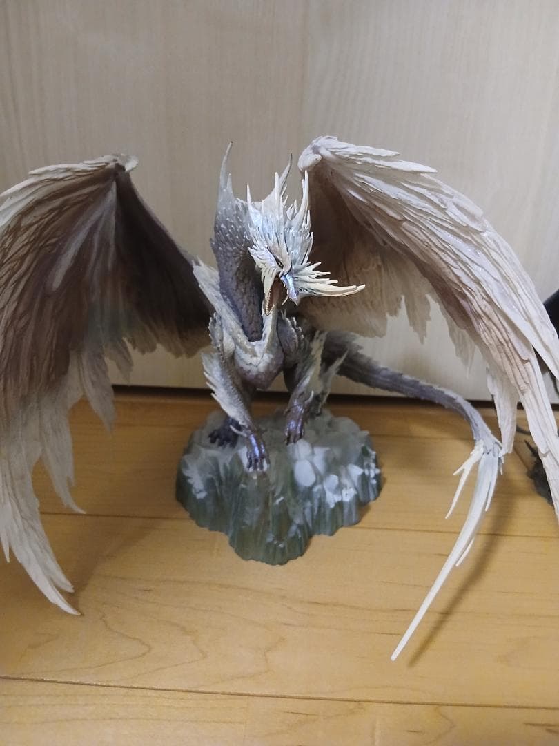 だ*ん様 モンハン一番くじ　イヴェルカーナ　ミラボレアス2体セット　モンスターハ