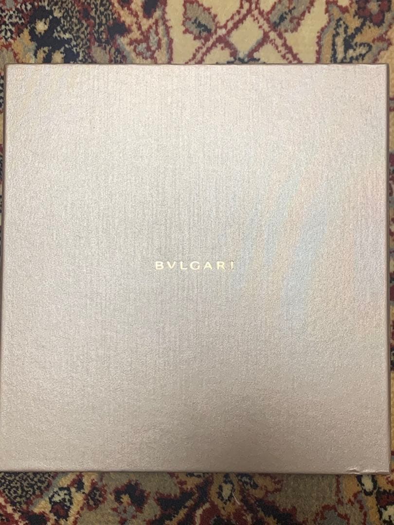 値下げ新品ブルガリ スクエア ポーセリン プレート Bvlgari Square
