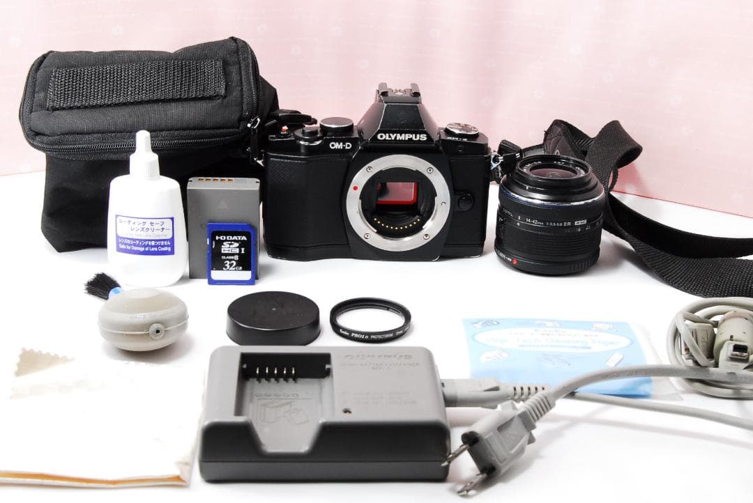 〓ミラーレス一眼レフカメラ〓オリンパス OM-D E-M5＋14-42mm Ⅱ