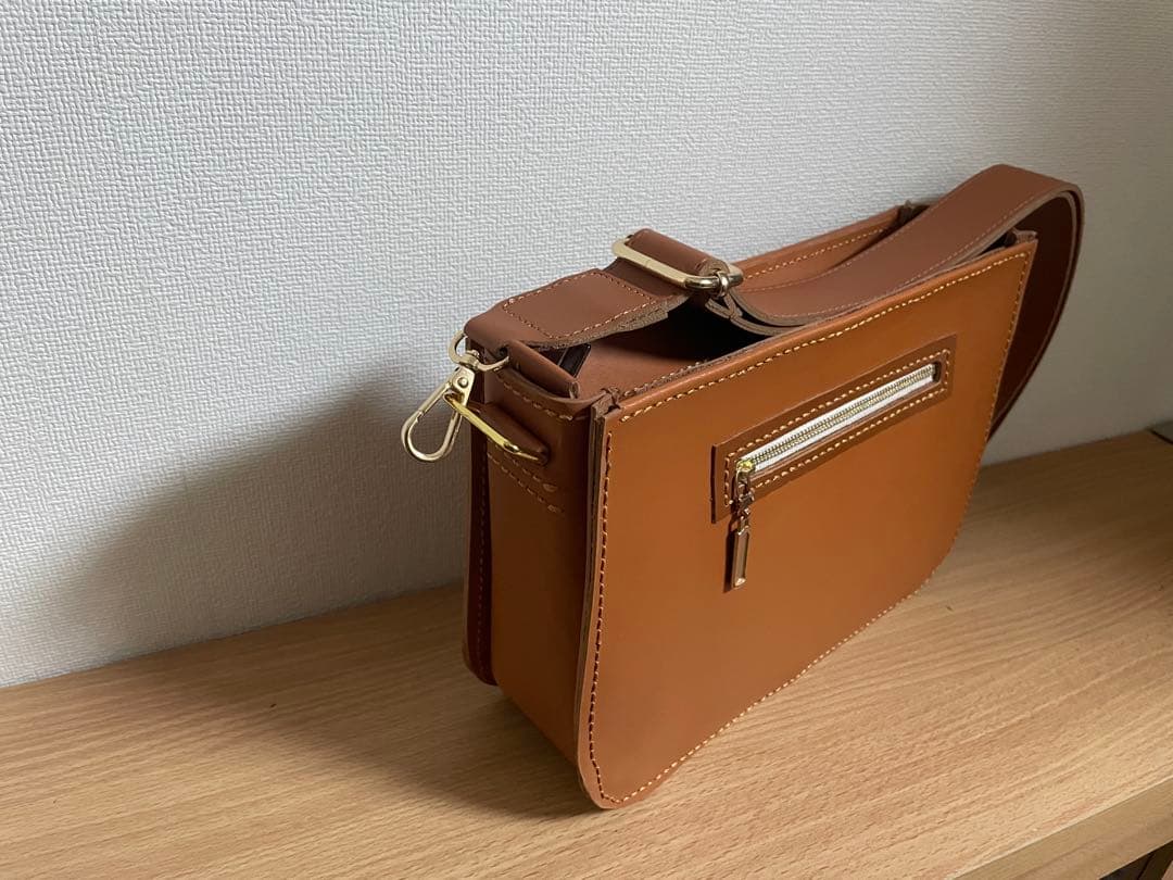 075.ブラウンレザーショルダーバッグ ハンドメイド