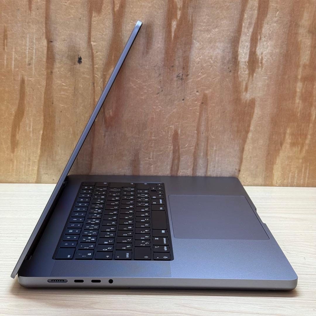 MacBook Pro16インチM1 Proメモリ16GB 512GB放電40回