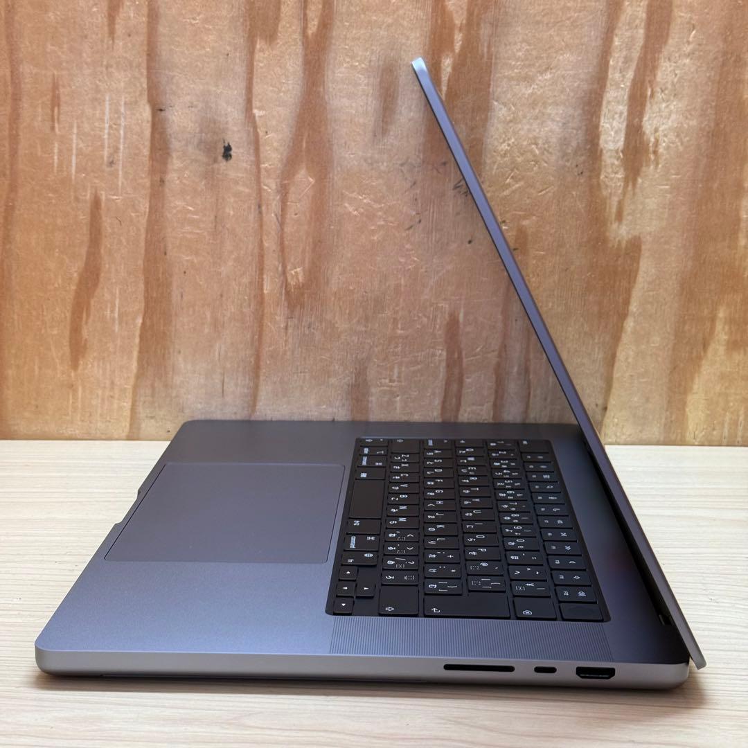MacBook Pro16インチM1 Proメモリ16GB 512GB放電40回