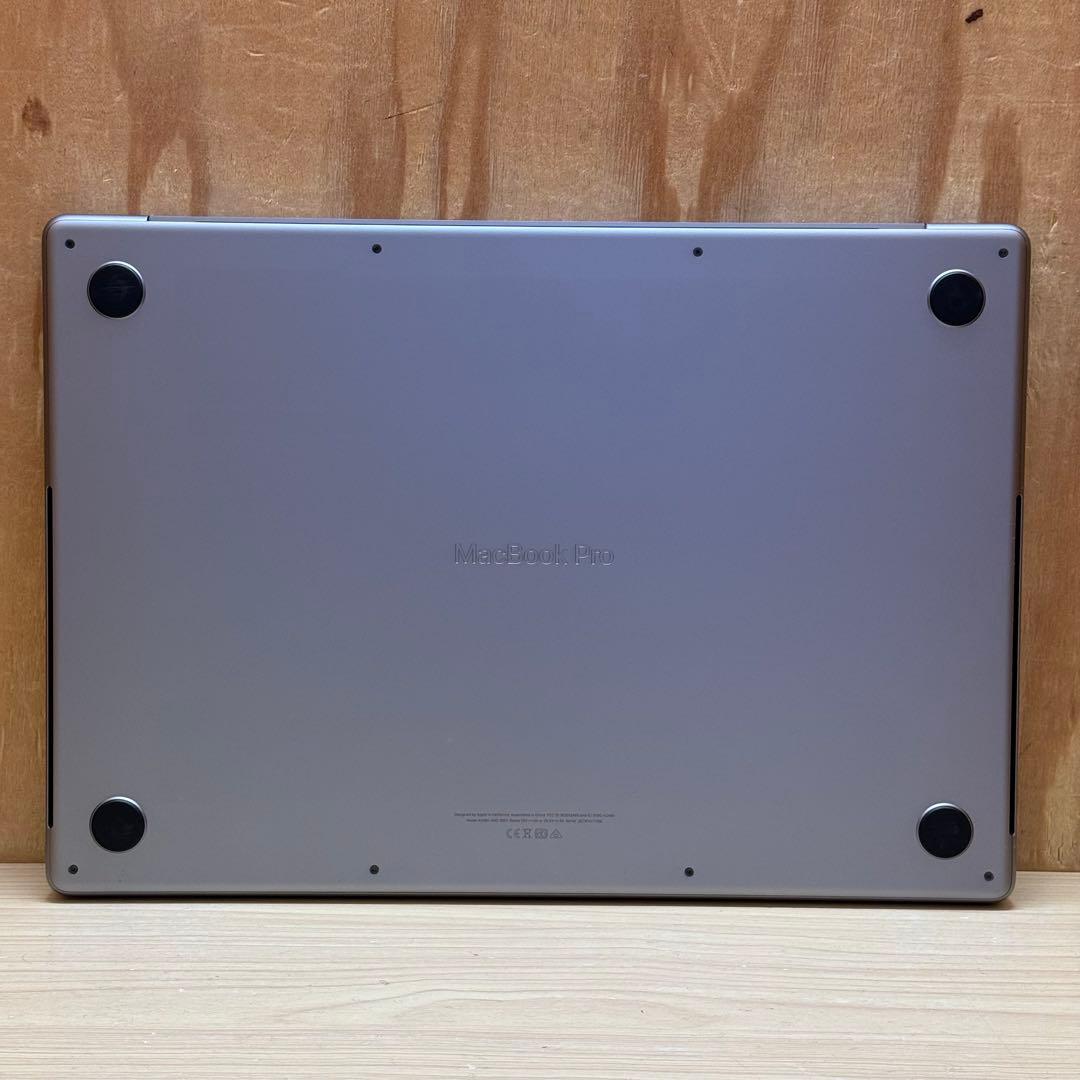 MacBook Pro16インチM1 Proメモリ16GB 512GB放電40回