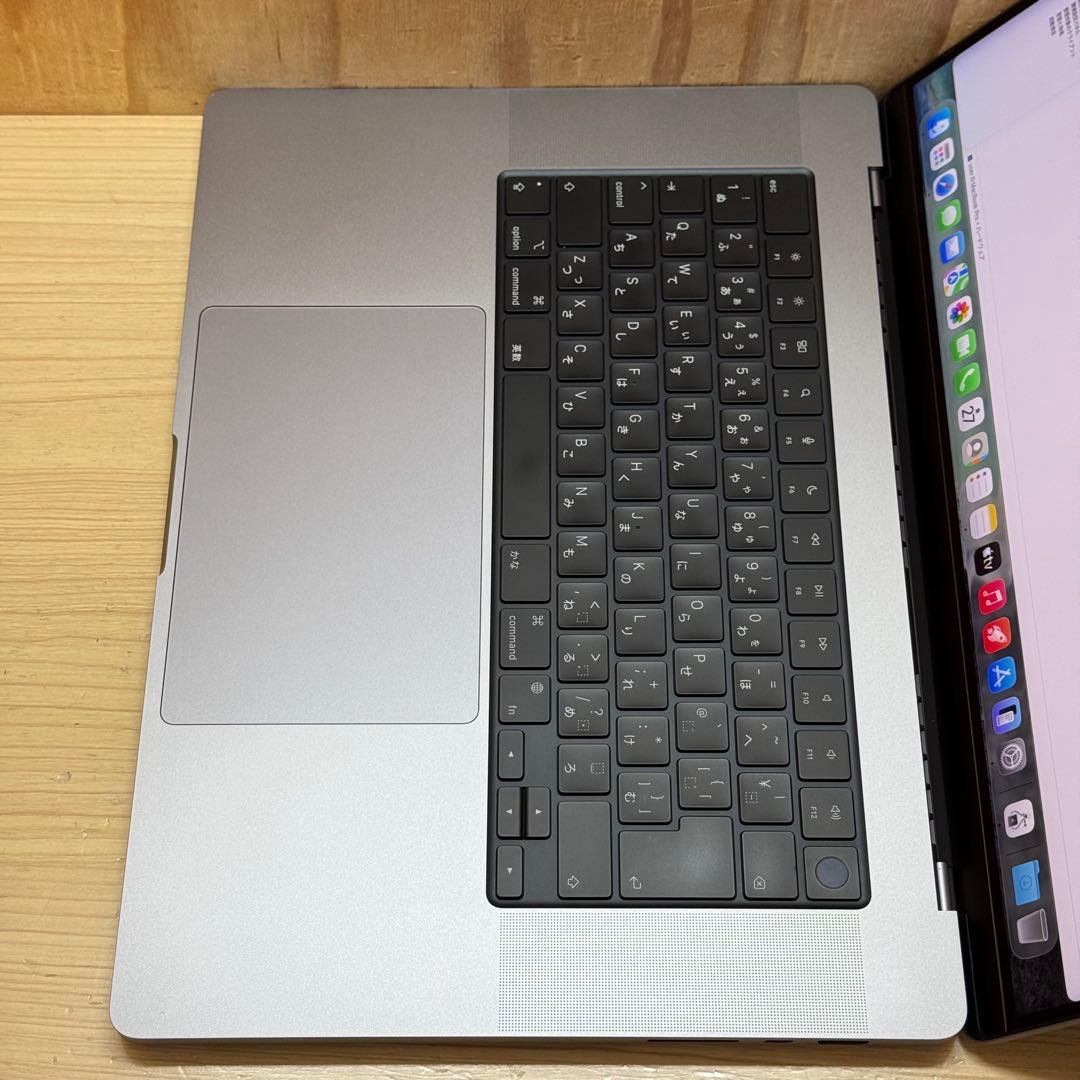 MacBook Pro16インチM1 Proメモリ16GB 512GB放電40回