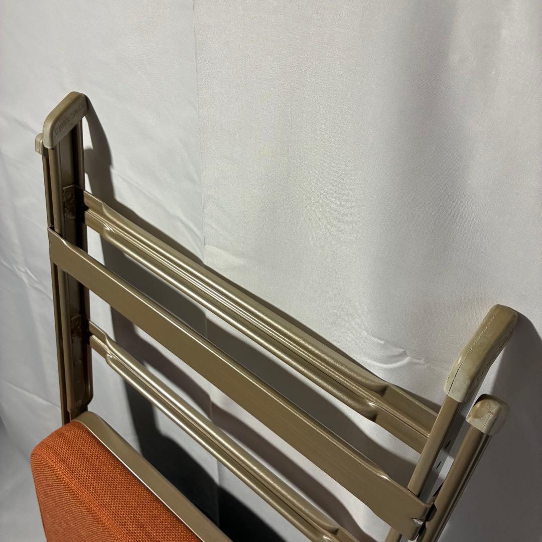 パシフィックファニチャーサービス　クラリン　フォルディングチェア