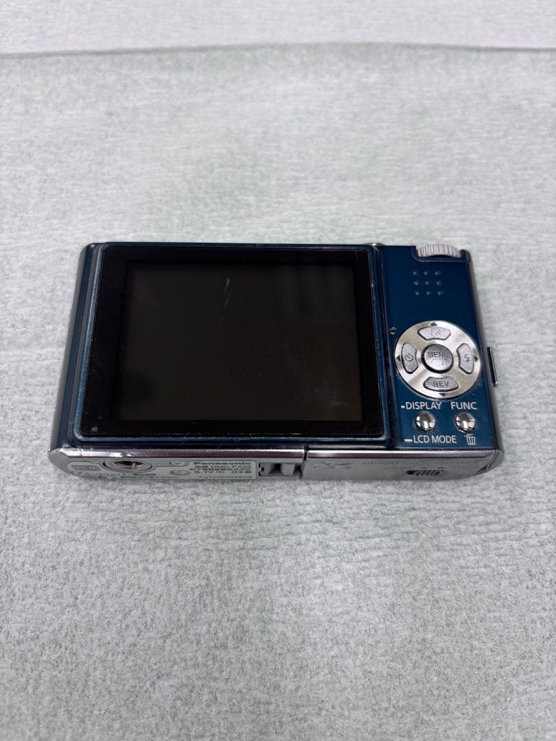 LUMIX コンパクトデジタルカメラ MEGA O.I.S.