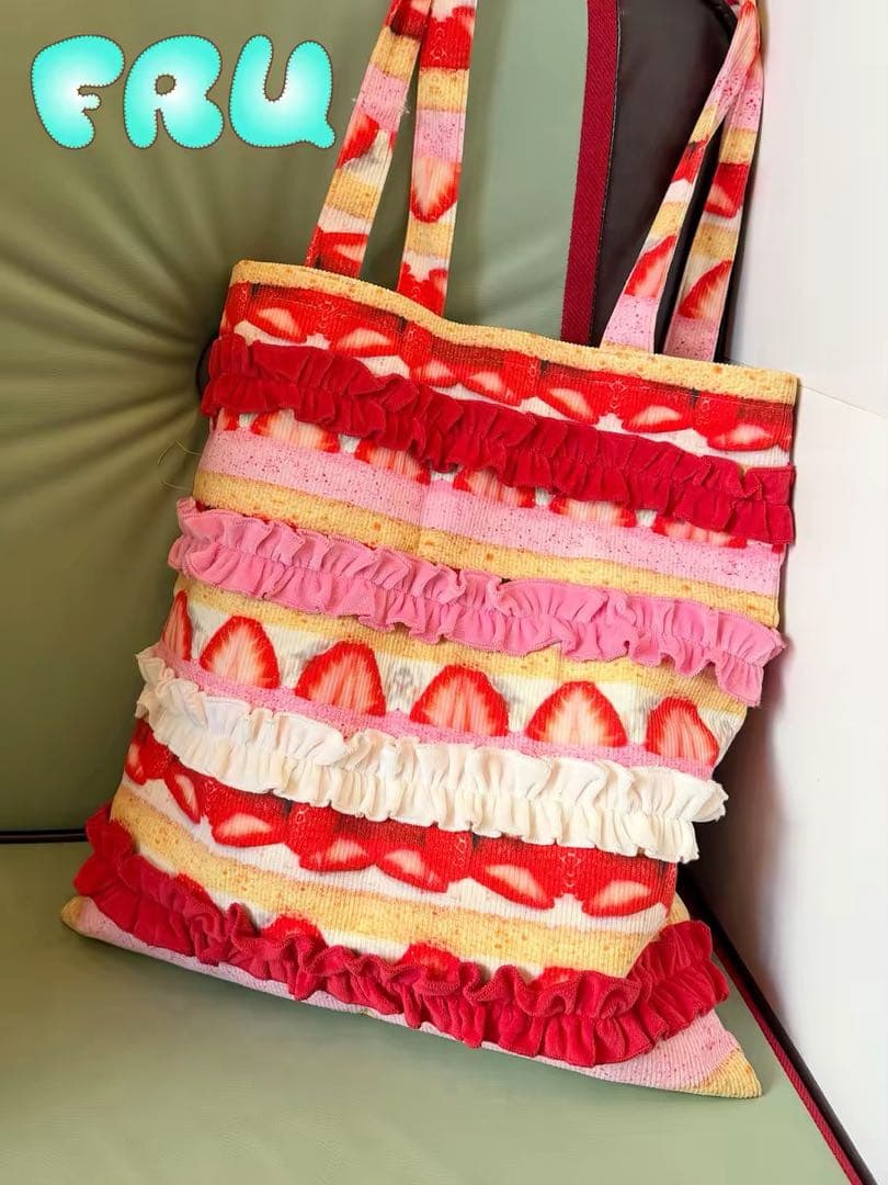frufruイチゴ柄フリルトートバッグ