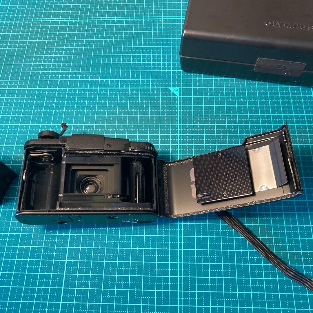 OLYMPUS XA2 + A11 フィルムカメラ 通電のみ確認済み