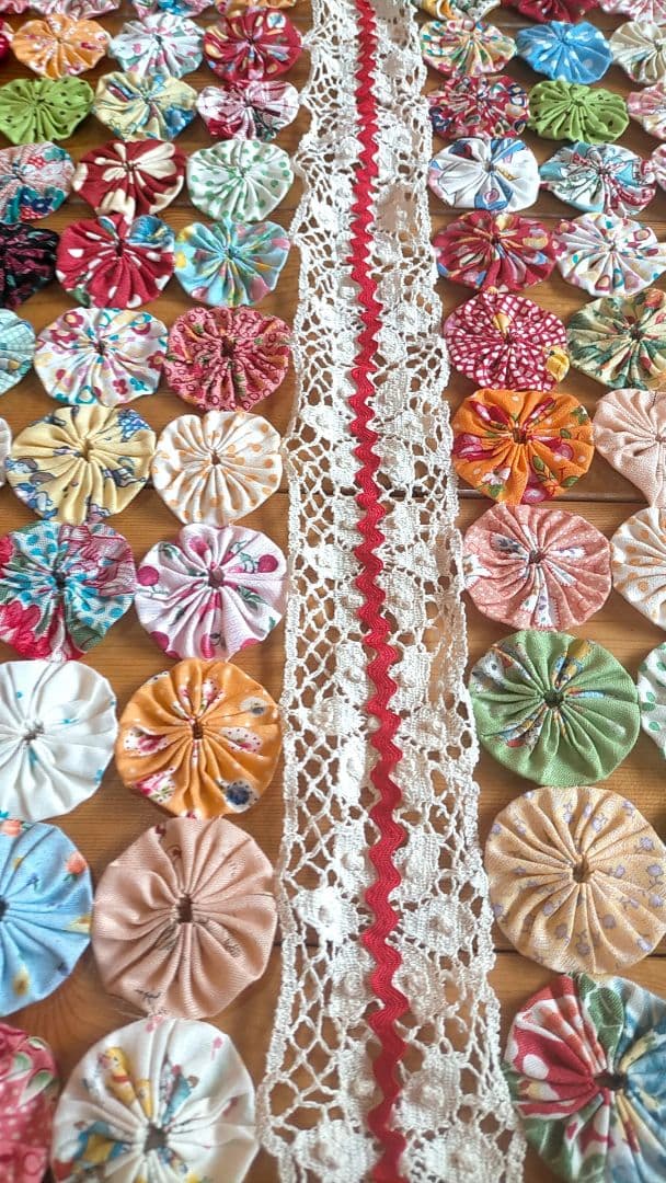 ヨーヨーキルト　フィードサック　フィードサック　メリーボンボン　ヴィンテージ