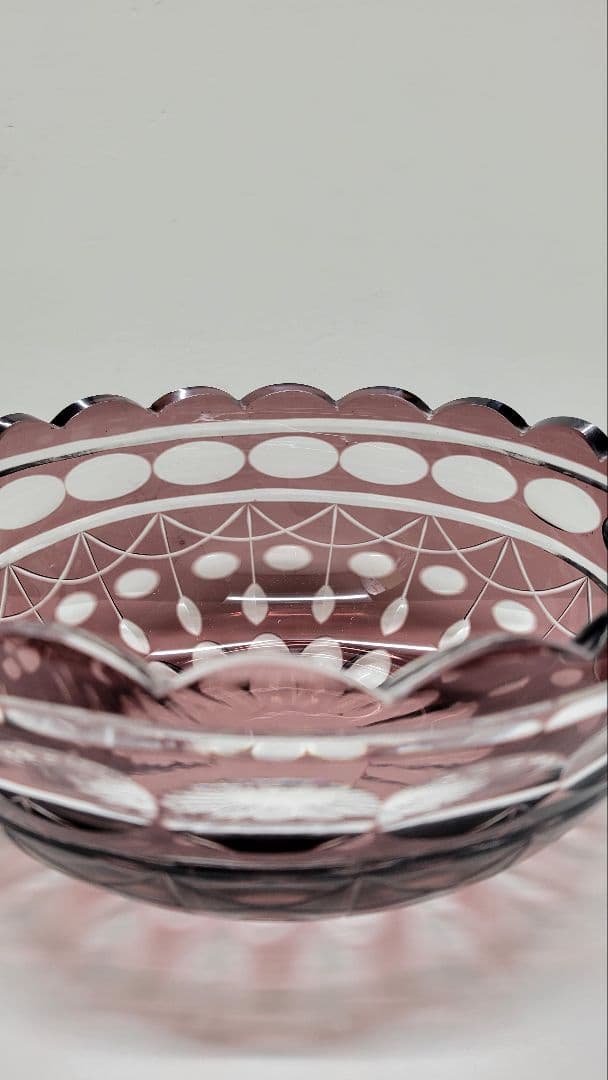 戦前 大正ガラス 切子 輪花 カット 紫被せ切子 直径19cm