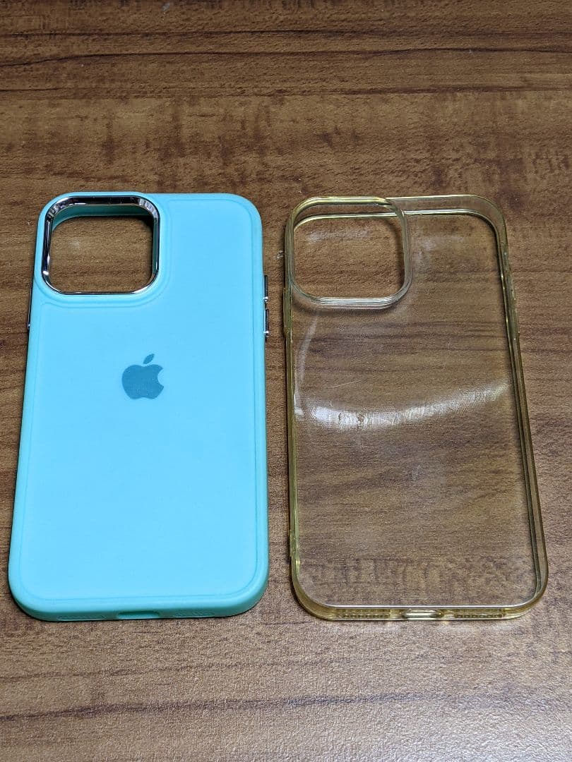 yuri★ iPhone XR 64GB sim★ カスタム品　 美品です