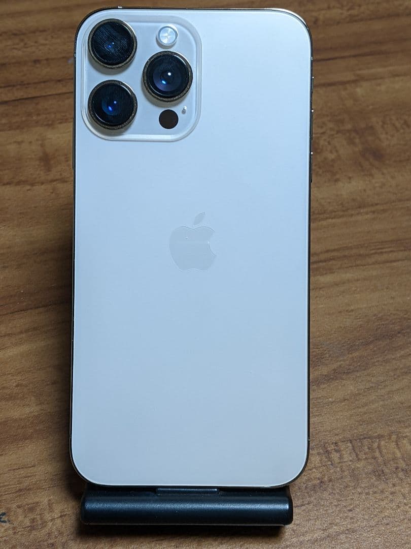 yuri★ iPhone XR 64GB sim★ カスタム品　 美品です