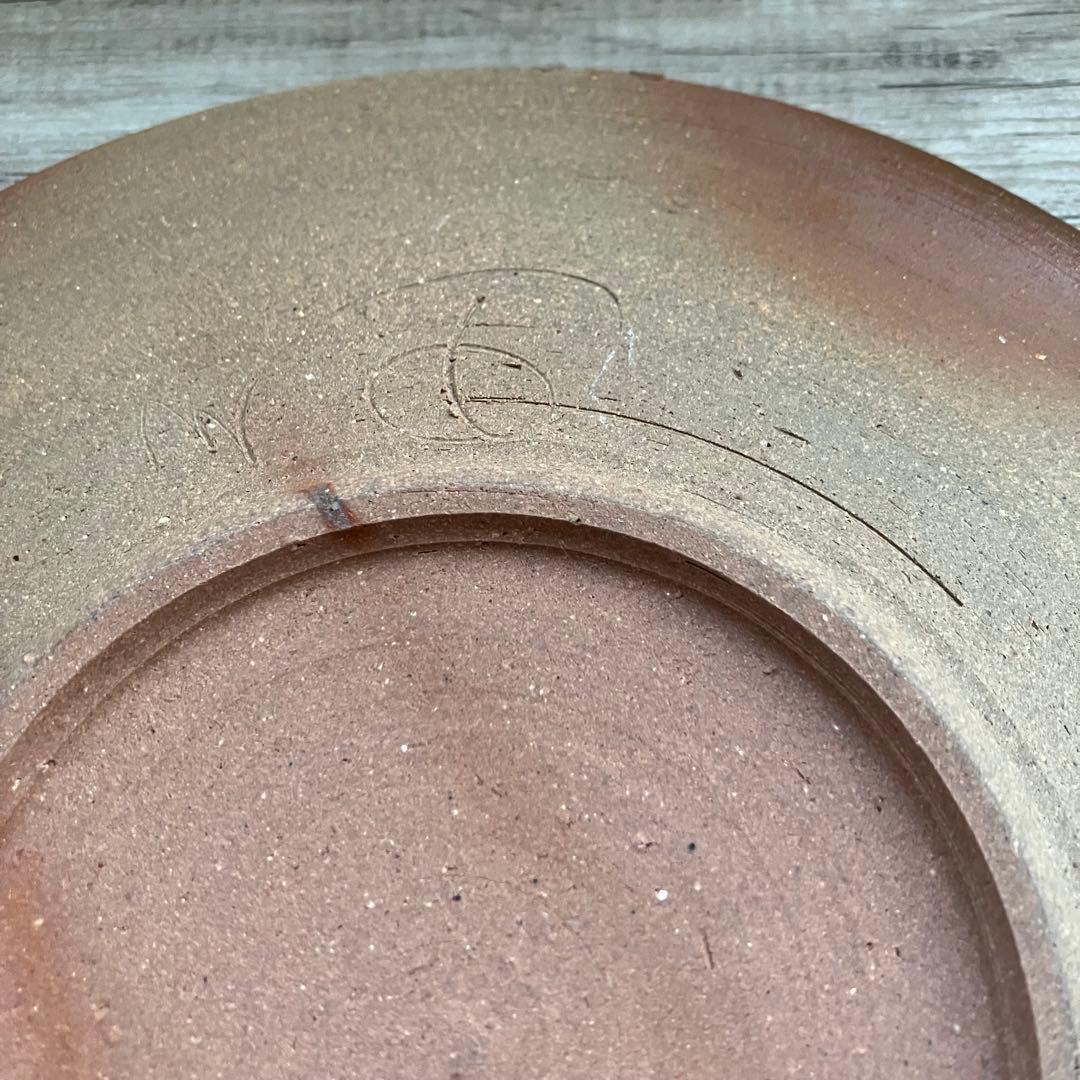 D-4 【希少・美品】備前焼 大皿 飾り皿（火襷・胡麻）作家物 銘入り