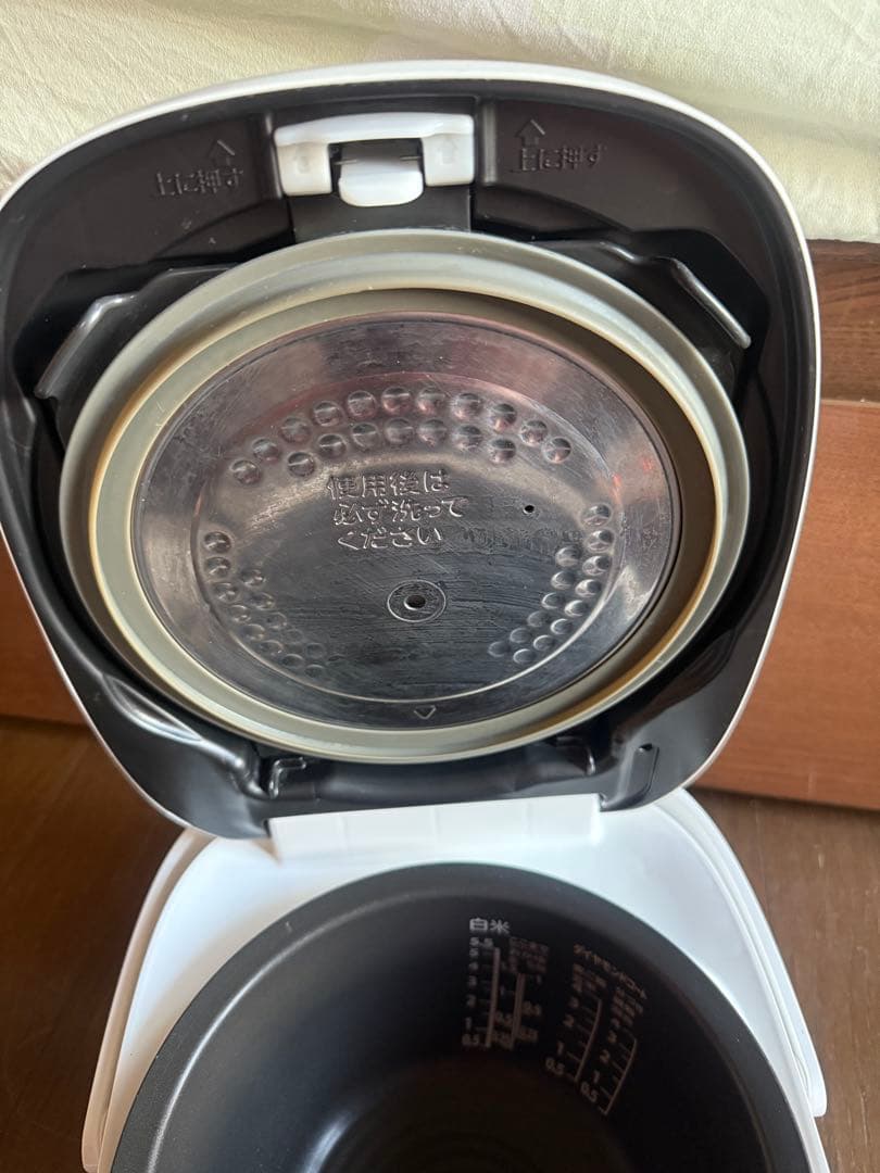 東芝 真空圧力IHジャー炊飯器　炎 匠炊き RC-10VRR 21年製