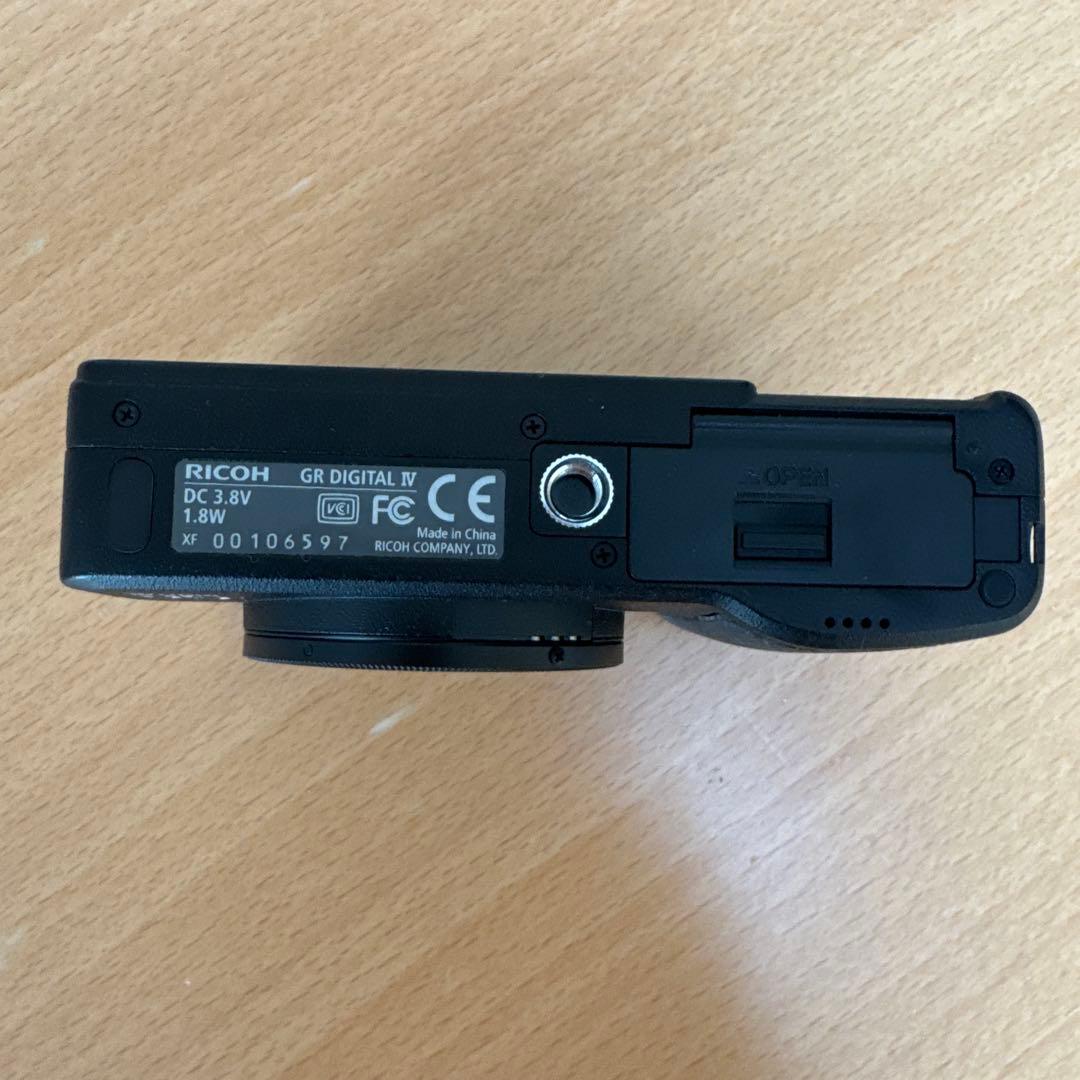 RICOH GR DIGITAL IV ワイドコンバージョンレンズ　付き