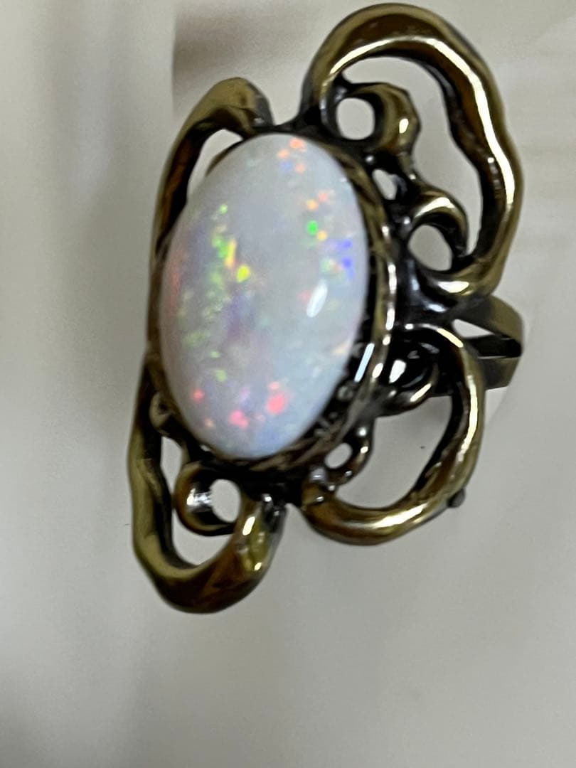 夢のカジュアル宝石　116番　6ct オパールリング 青と緑の遊色 フリー