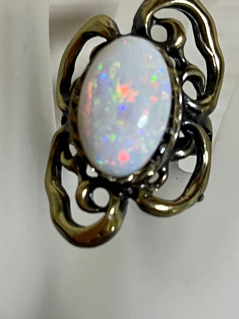 夢のカジュアル宝石　116番　6ct オパールリング 青と緑の遊色 フリー