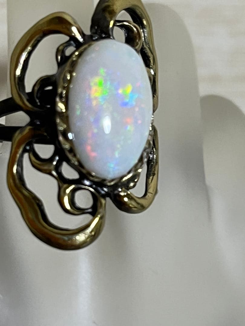 夢のカジュアル宝石　116番　6ct オパールリング 青と緑の遊色 フリー