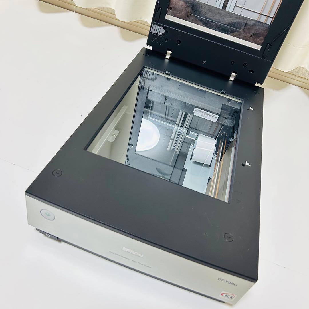 【ほぼ未使用】【廃盤】EPSON GT-X980 A4 フラットベッドスキャナー