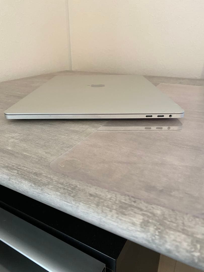 MacBook Pro 15インチ 2016 A1707/Apple純正充電器付