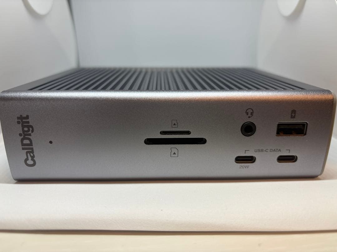 CalDigit TS4 Thunderbolt 4 ドッキングステーション