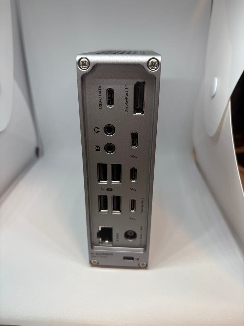 CalDigit TS4 Thunderbolt 4 ドッキングステーション