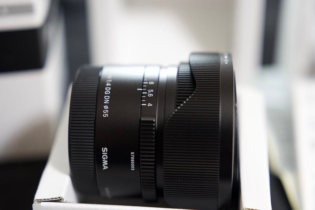 SIGMA 17mm F4 DG DN 単焦点レンズ