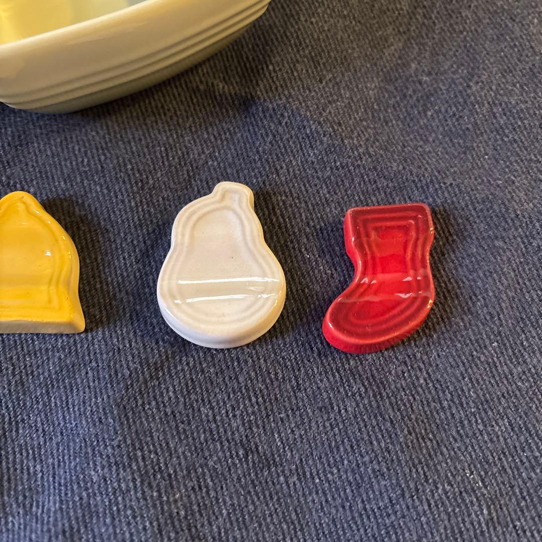 ルクルーゼ小鉢4点と箸置きのセット！