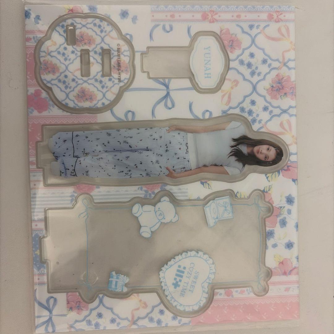 ILLITEペンライト、コンビニコラボ