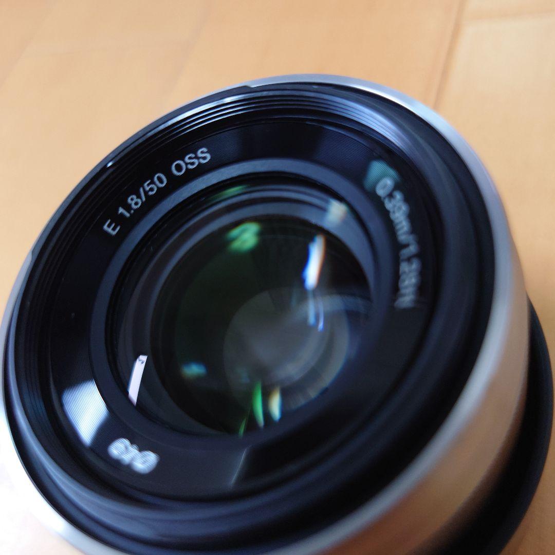 Sony E 50mm F1.8 OSS レンズ