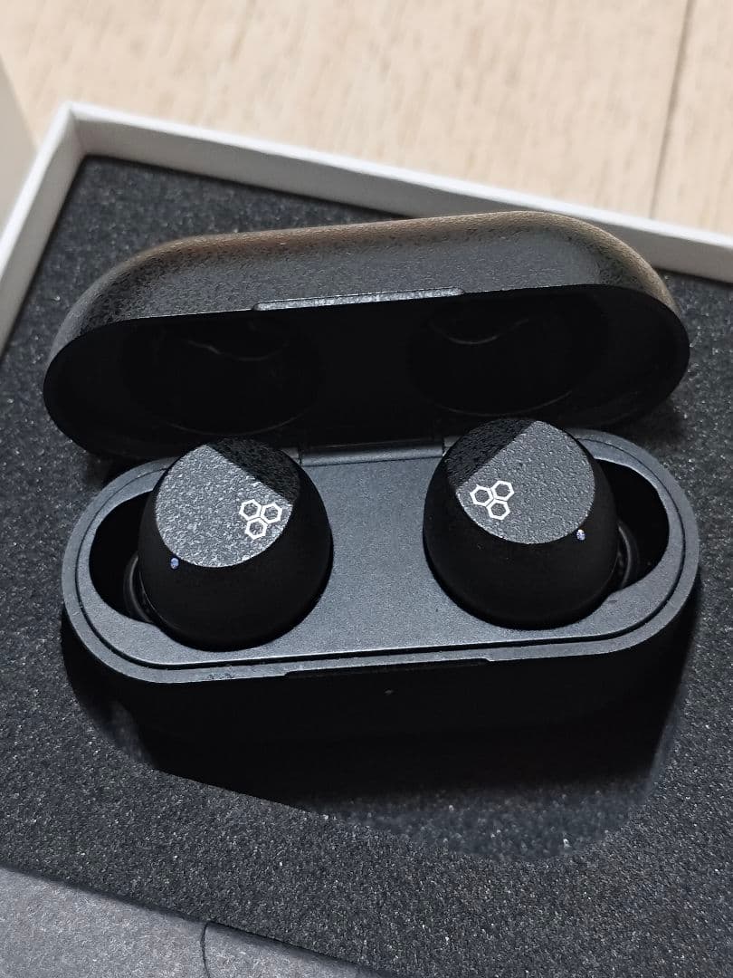 final ファイナル ZE3000SV ワイヤレスイヤホン ブラック 黒