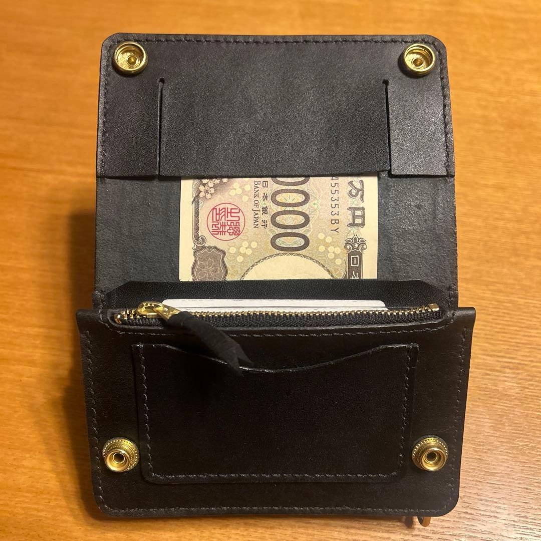 トラッカーウォレット　牛革クロコ型押し　ミドルウォレット　小判カン付　3層