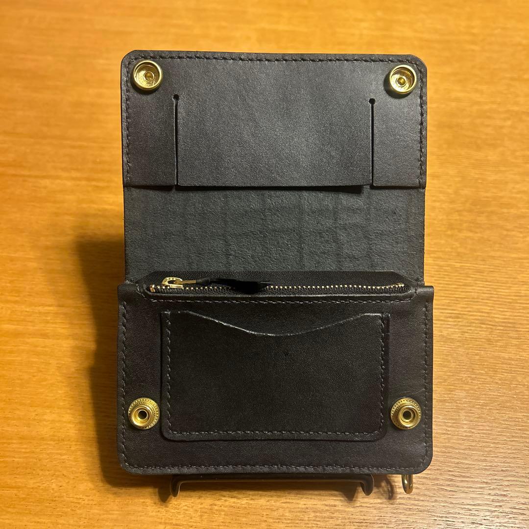 トラッカーウォレット　牛革クロコ型押し　ミドルウォレット　小判カン付　3層