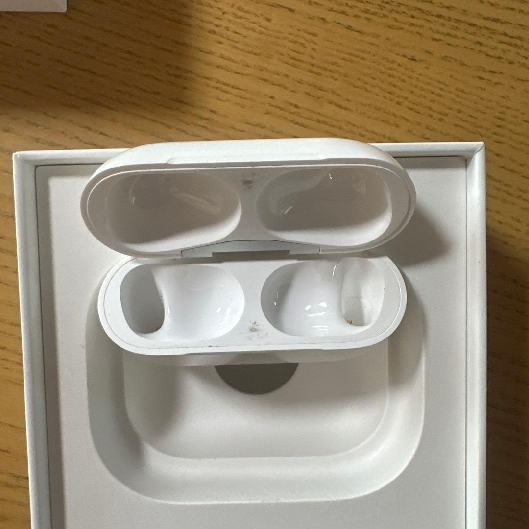 AirPods Pro ワイヤレス充電ケース付き