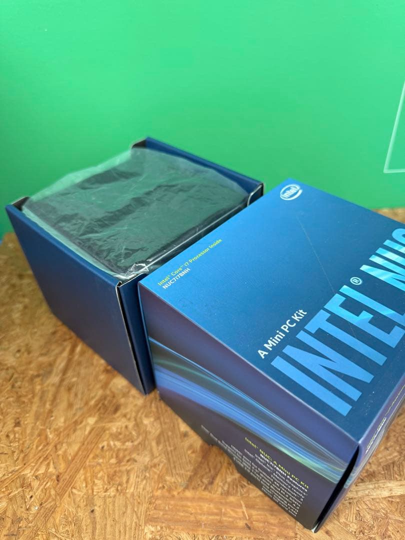 【割引】Intel NUC ミニPC NUC7i7BNH