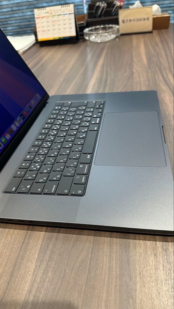 MacBook Pro 16インチ M4 Max 128GB 16コア 2TB
