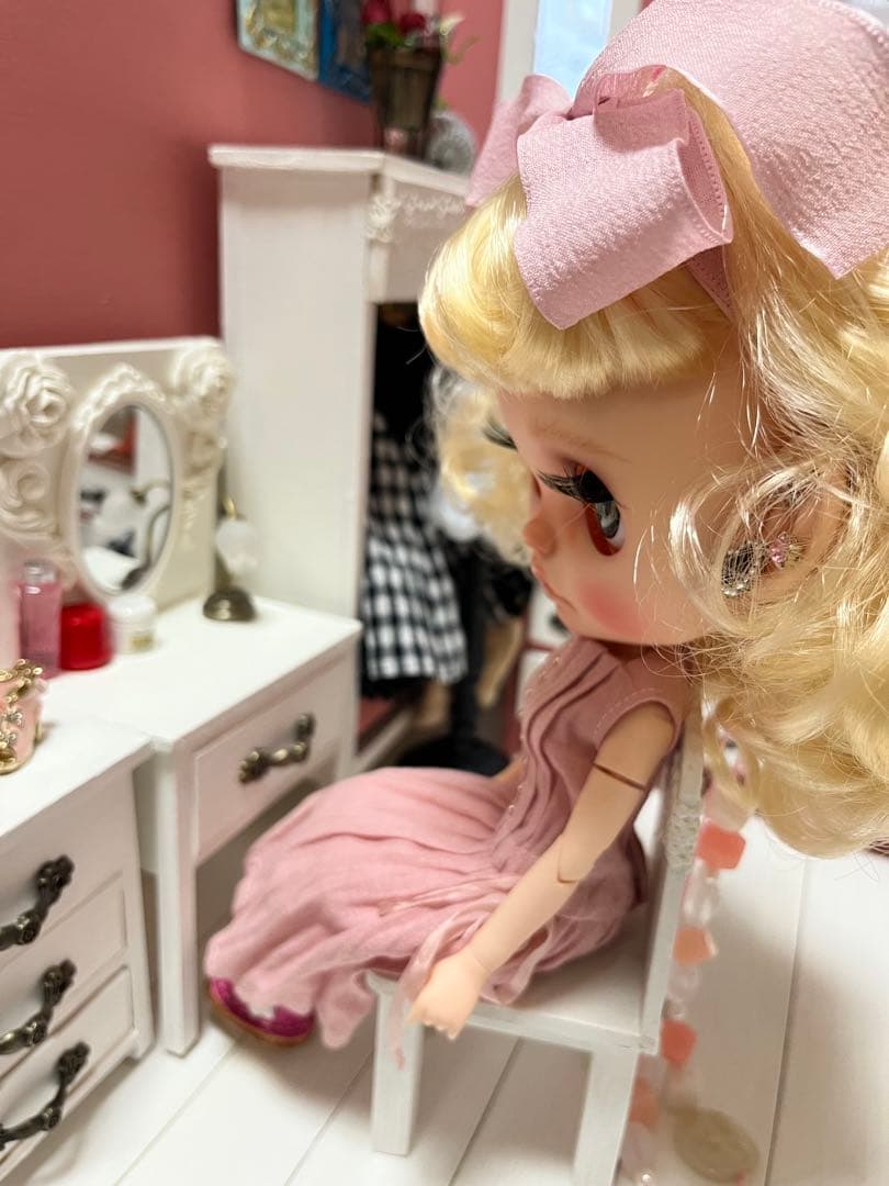 木製　ドールハウス背景ボード　ベッドがあるブライスハウス　リニューアル&SALE