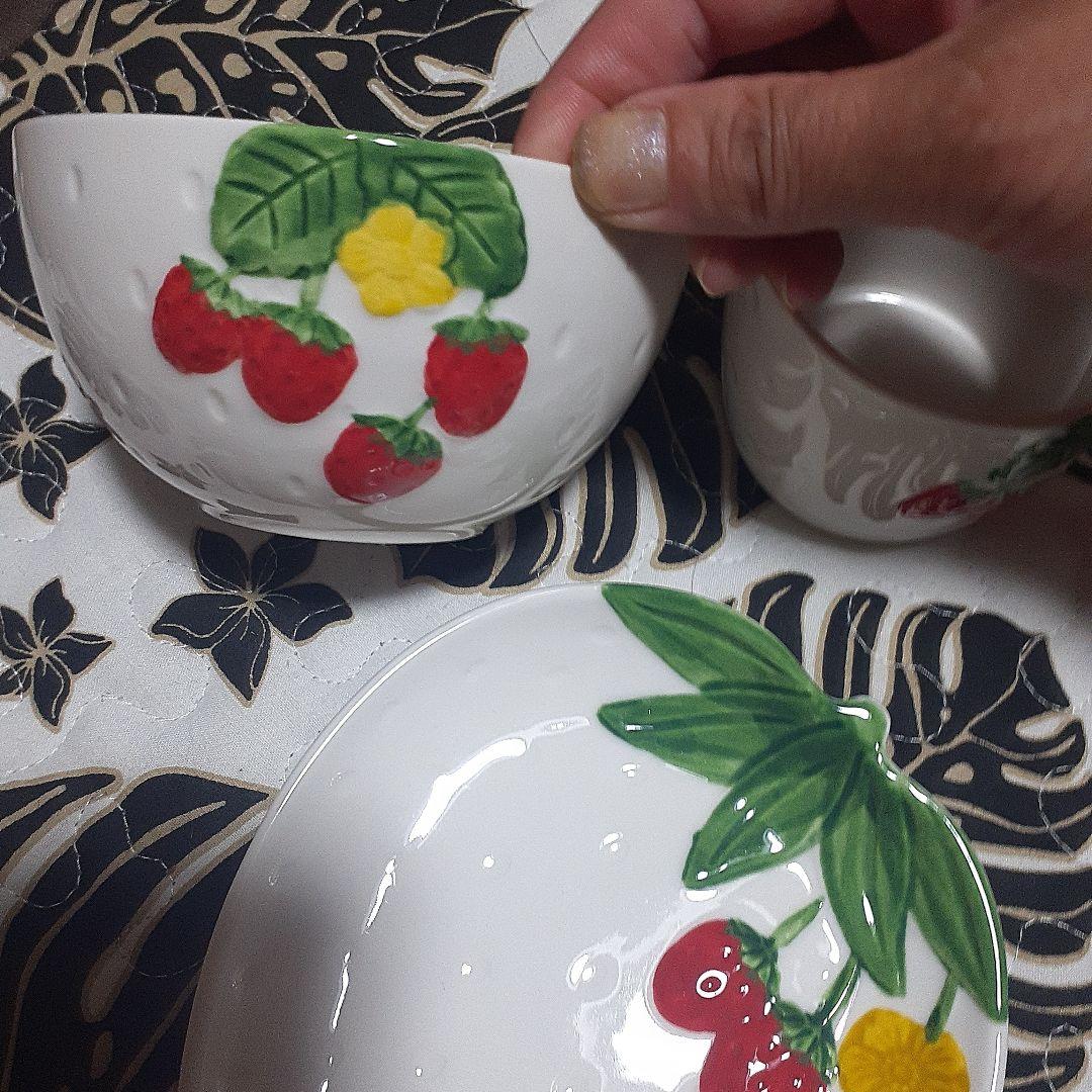 いちごデザイン食器セット 3点