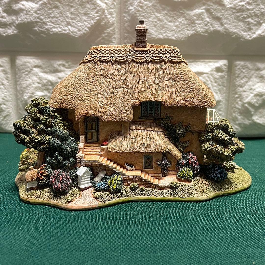 リリパットレーン384☆BEEKEEPER'S COTTAGE