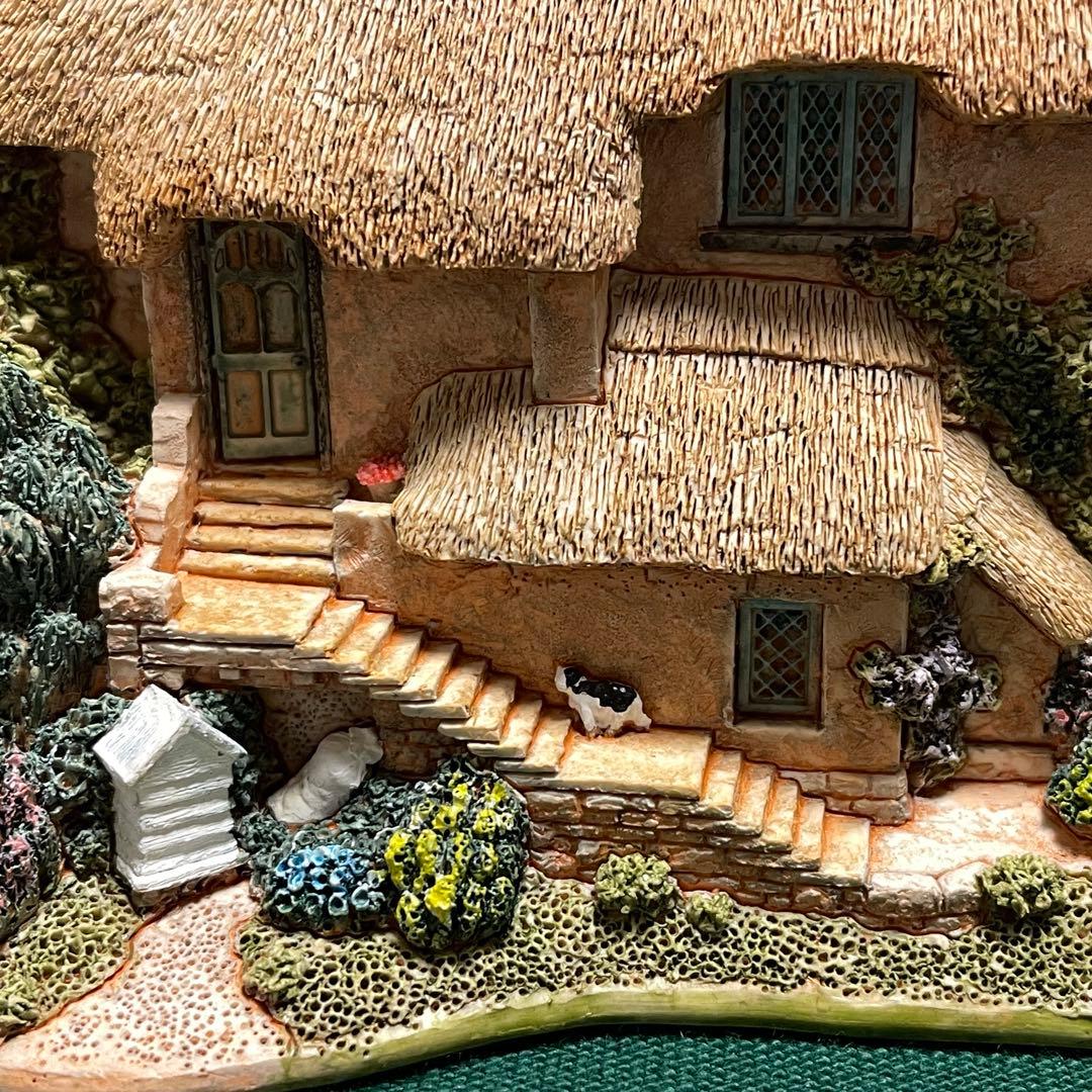 リリパットレーン384☆BEEKEEPER'S COTTAGE