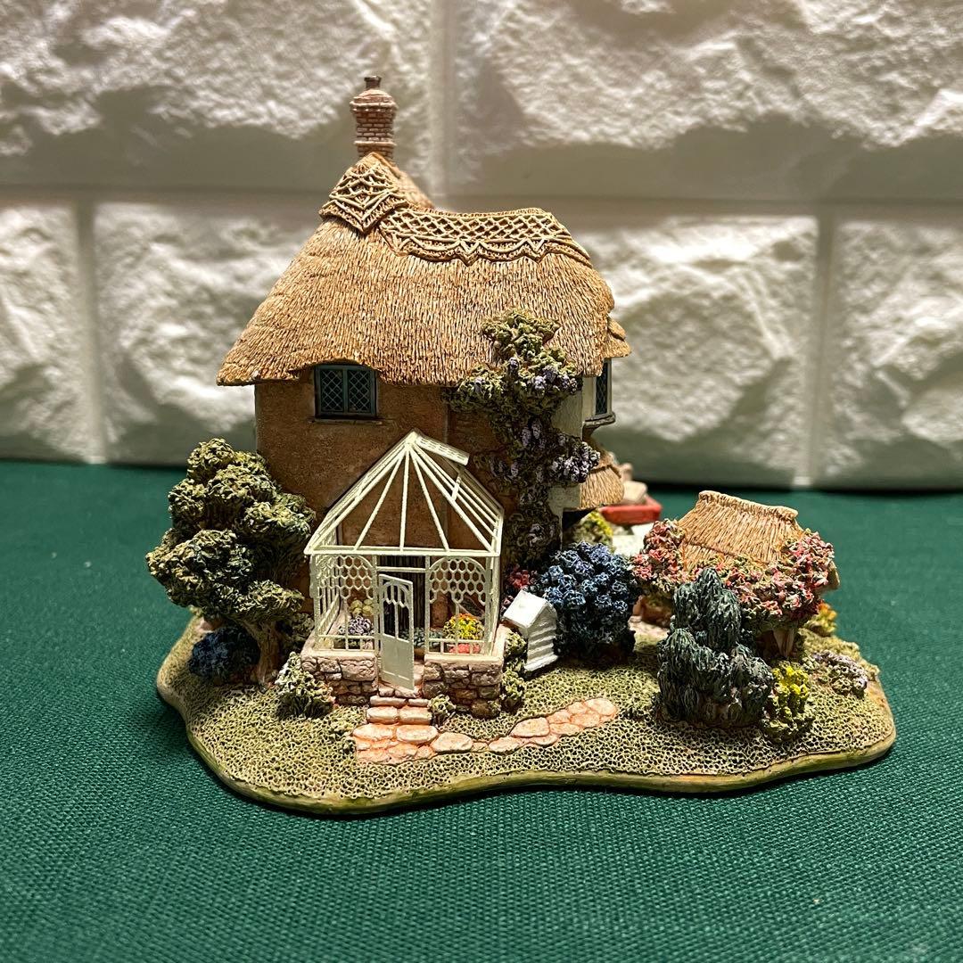 リリパットレーン384☆BEEKEEPER'S COTTAGE