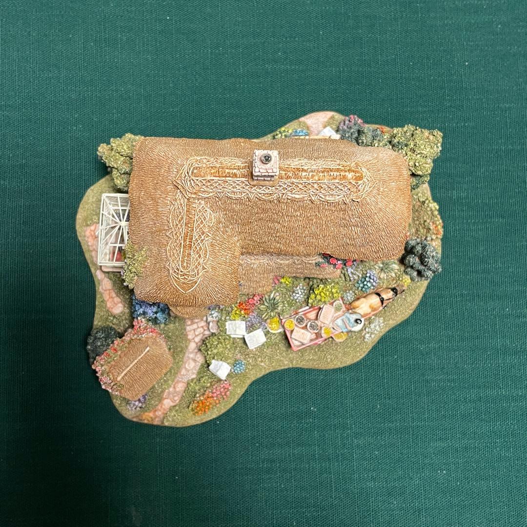 リリパットレーン384☆BEEKEEPER'S COTTAGE