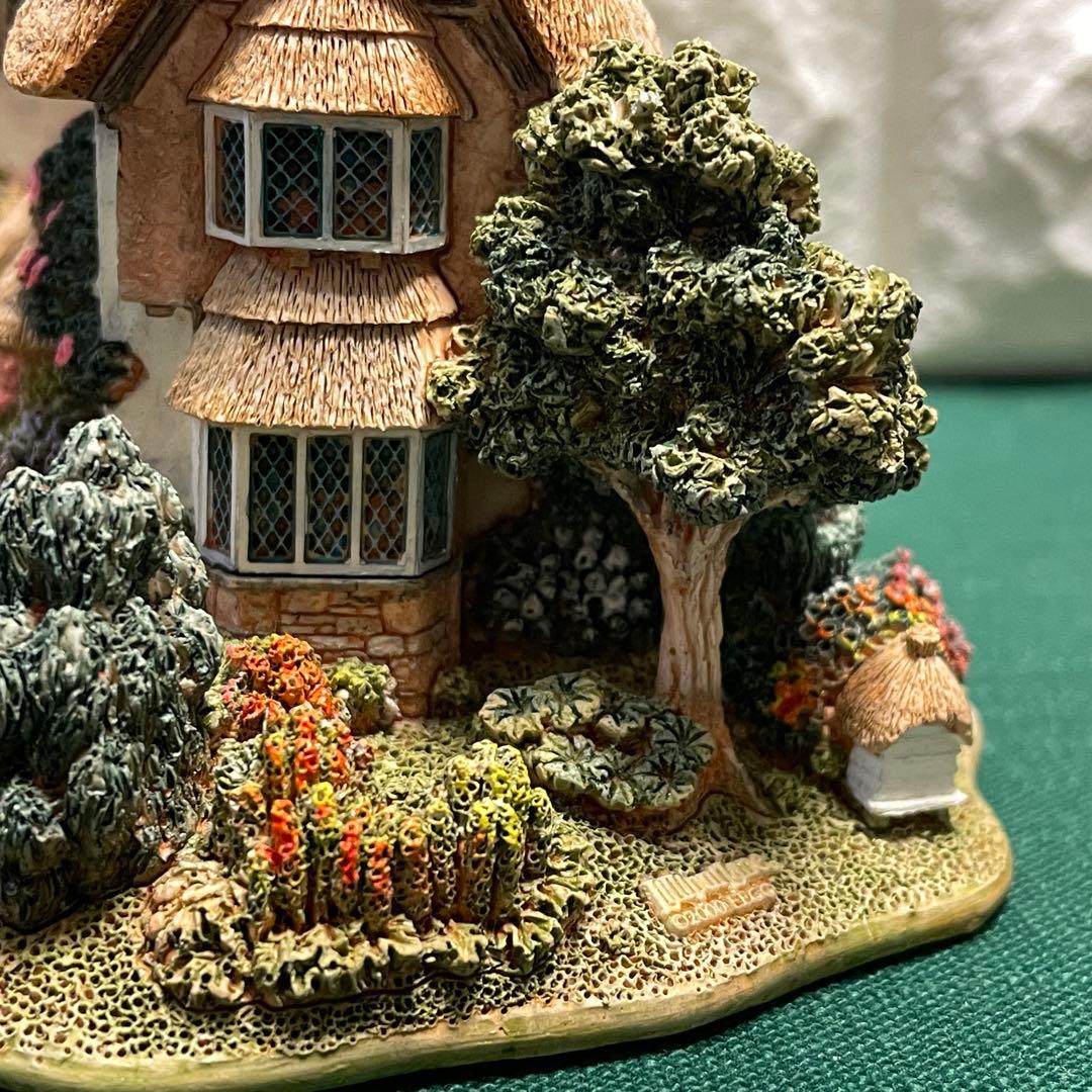 リリパットレーン384☆BEEKEEPER'S COTTAGE