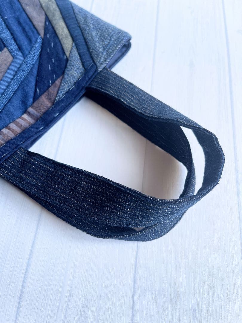 【ハンドメイド　バッグ】サブバッグにピッタリ　藍染　パッチワーク　襤褸　絣　古布