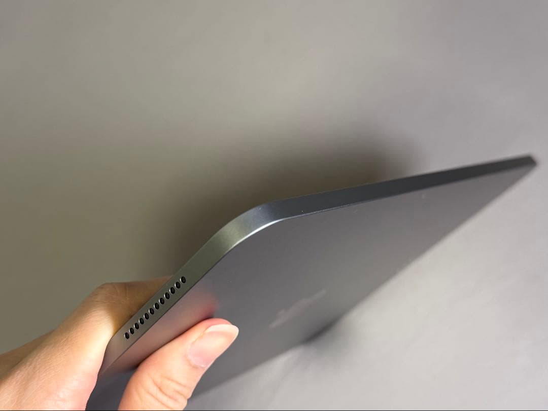 iPad本体 iPad air M3 space gray 128gb WiFi