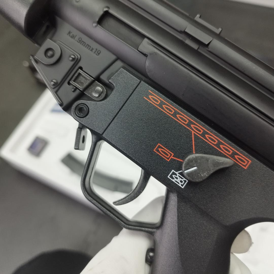 美品　東京マルイ MP5A5 電動ガンボーイズ