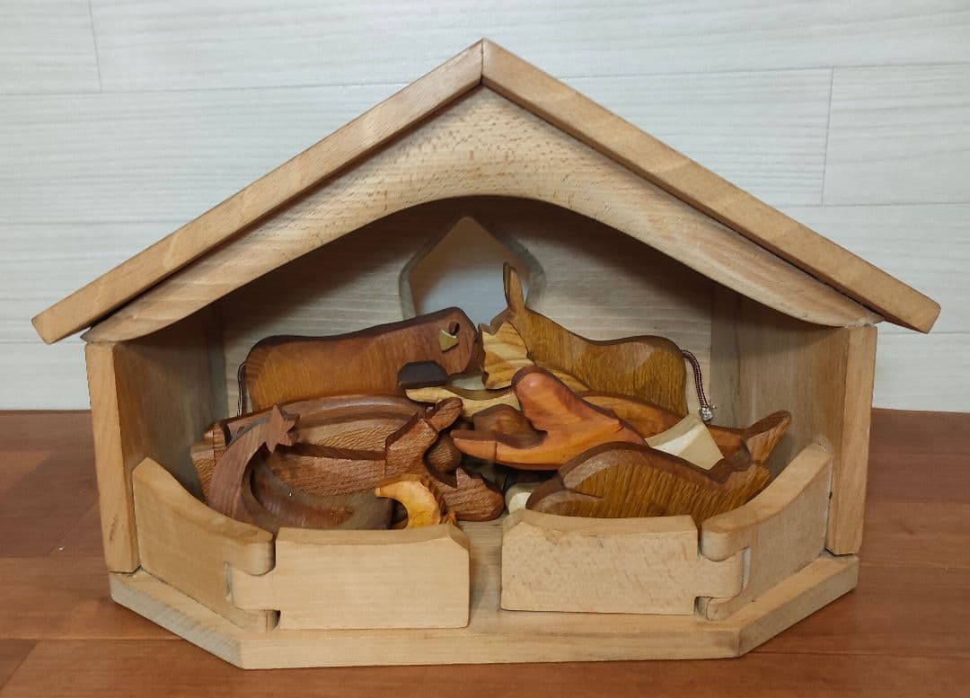 キリスト降誕 木製インテリア オブジェ