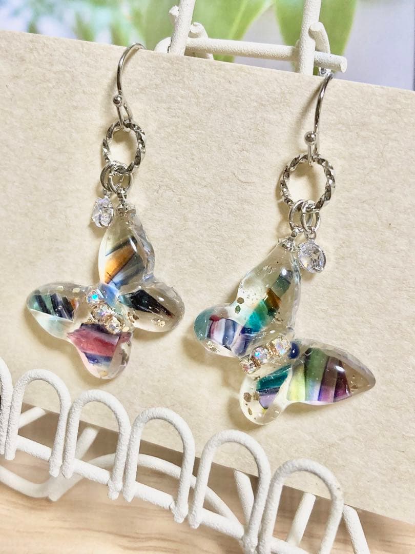 【N.484】ハンドメイドピアス/イヤリング　レジン 琉球ガラス　蝶　ジルコニア