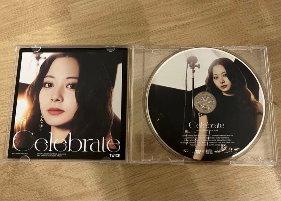Yes, I am Tzuyu フォトブック・CD・グッズセット