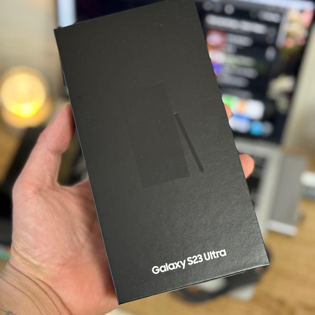 Galaxy S23Ultra 256GB Simフリー[美品]